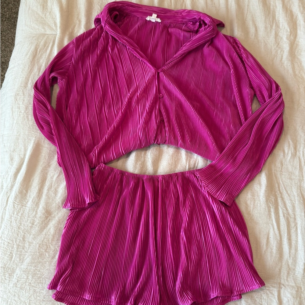 Pink Pleated Two-Piece Short Set